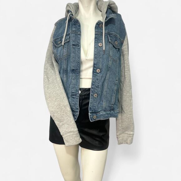 Hollister Denim Jacket - Picture 1 of 7